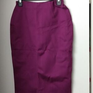 Magenta midi skirt, Shein size medium, zipper back, high stretch fabric